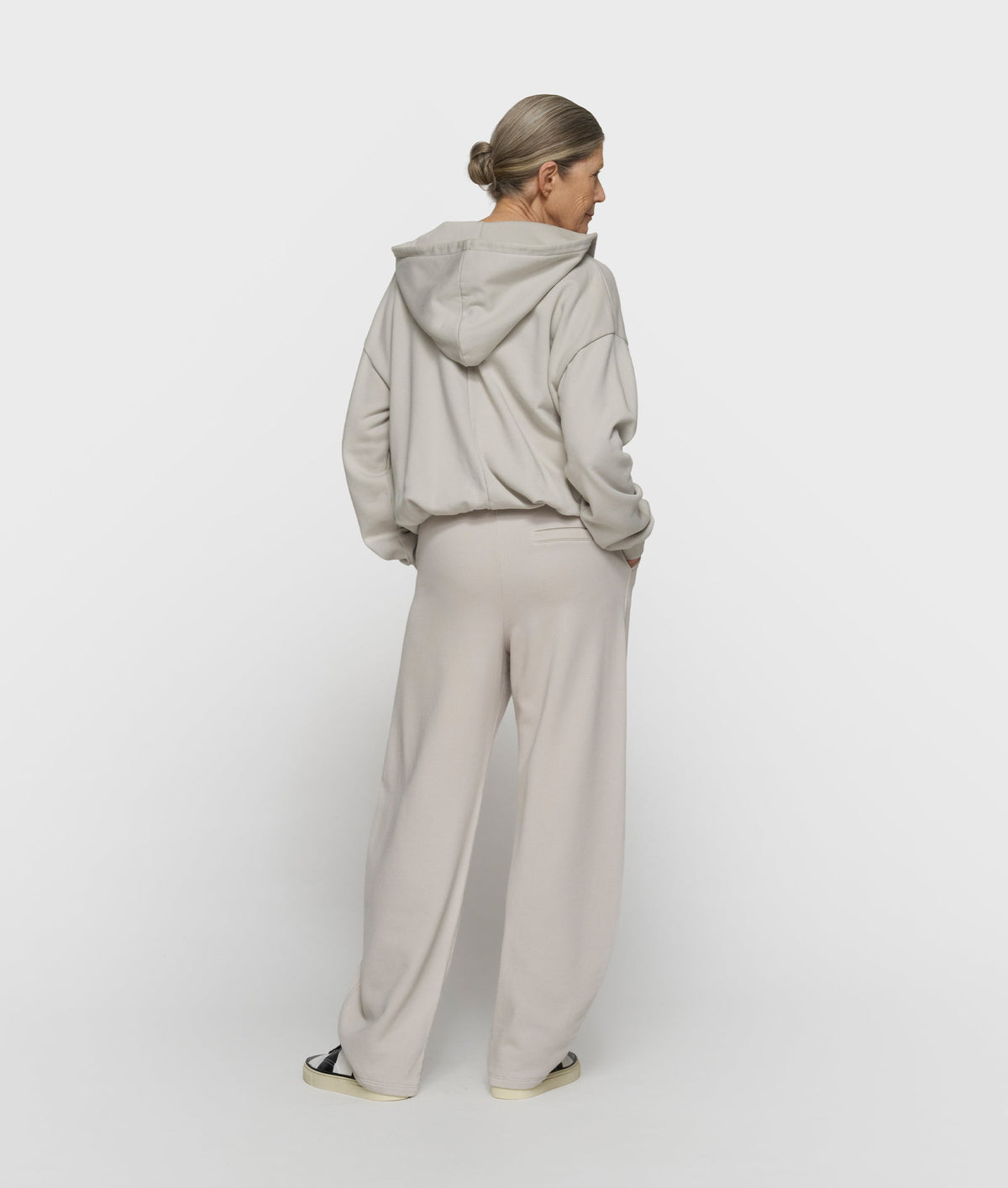 Pantalón 10DAYS Banana Fleece mujer stone, vista 3