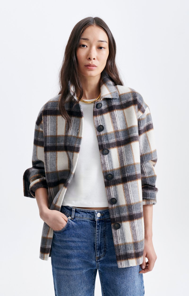 Sobrecamisa Vanessa Bruno Hyria gris, vista lateral
