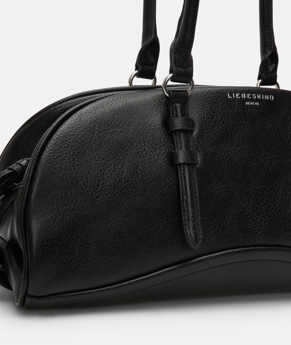 Detalle del cierre del bolso Liebeskind Frieda M negro