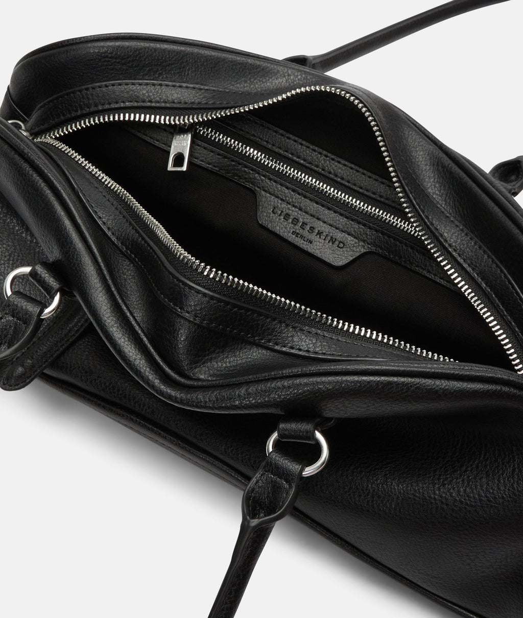 Detalle del bolso satchel Liebeskind Frieda M negro