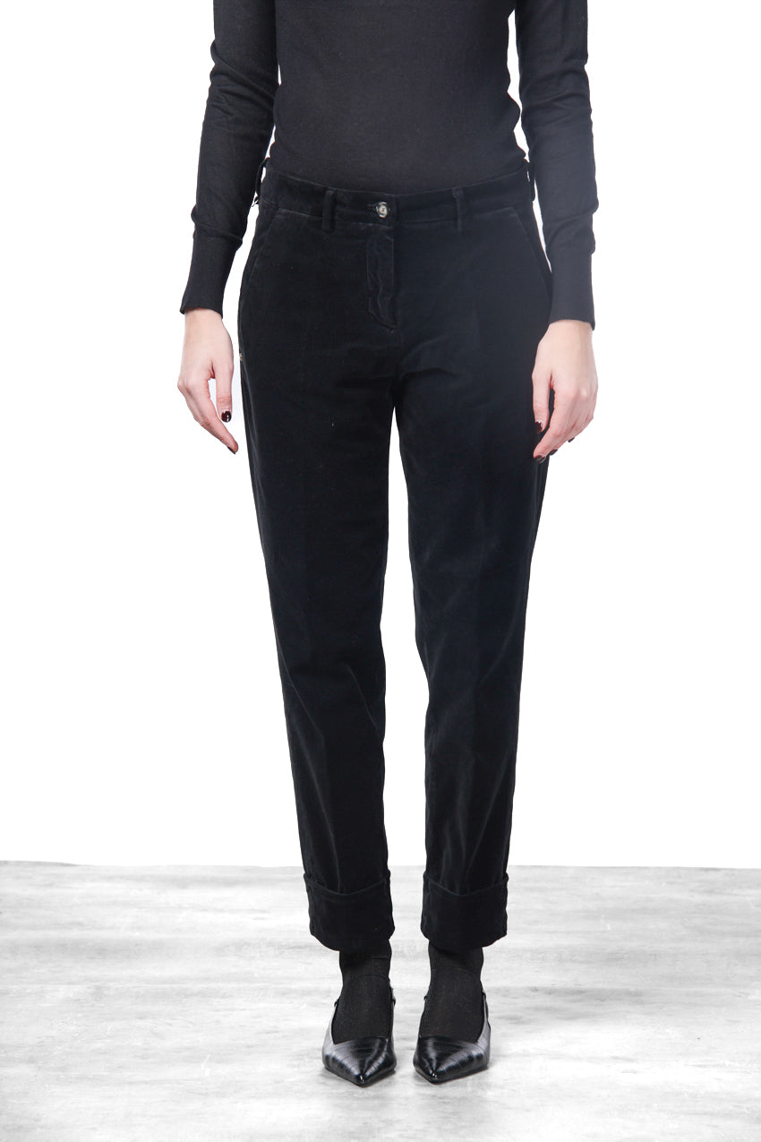 Pantalón chino Mason's New York Carrot en terciopelo liso negro para mujer