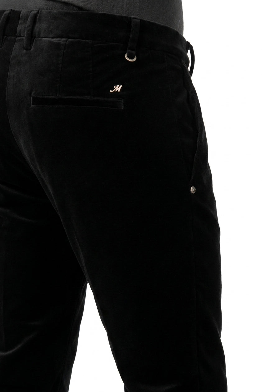 Terciopelo liso negro del pantalón Mason's New York Carrot de mujer