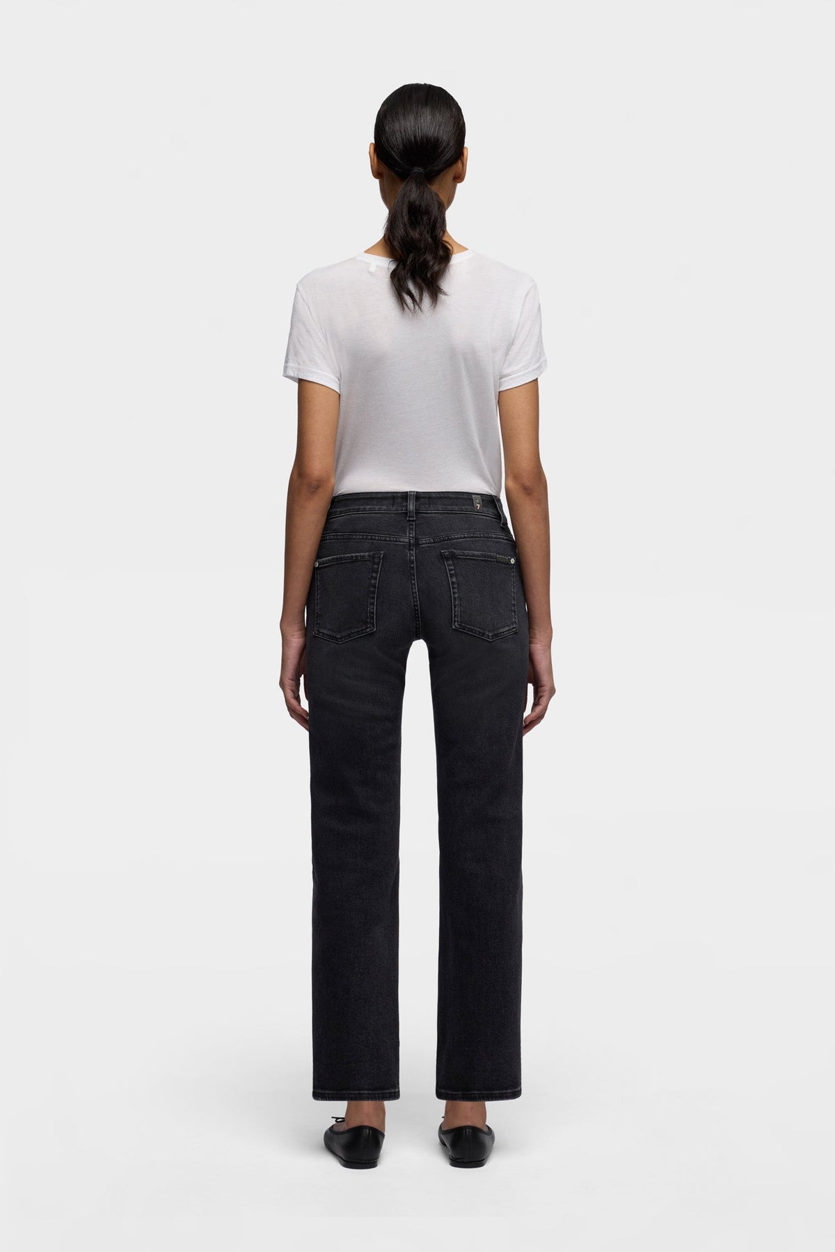Detalle del vaquero 7 For All Mankind Calie Straight Ankle gris