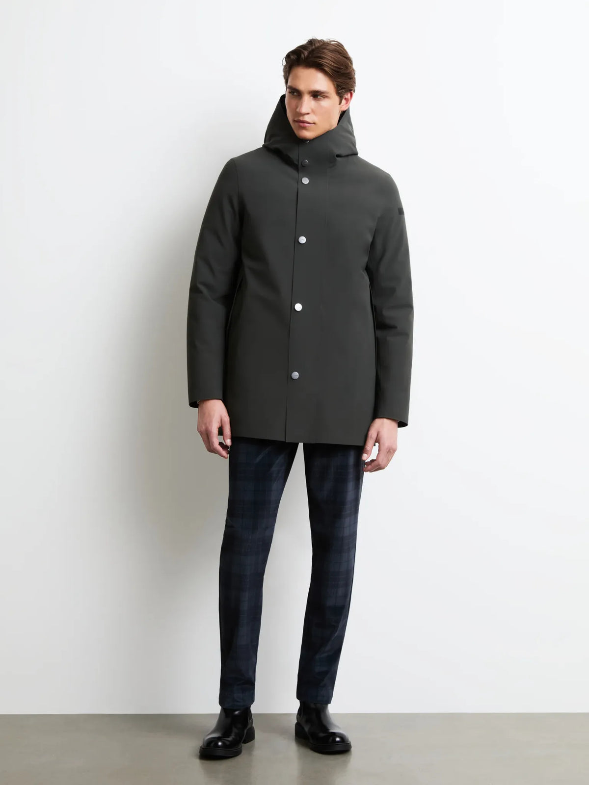 Parka RRD Surflex Winter Down Under Floating verde bosque, vista sobre modelo