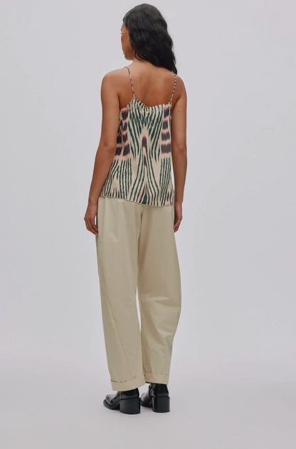 Top Ikat Rabens Saloner Trapper