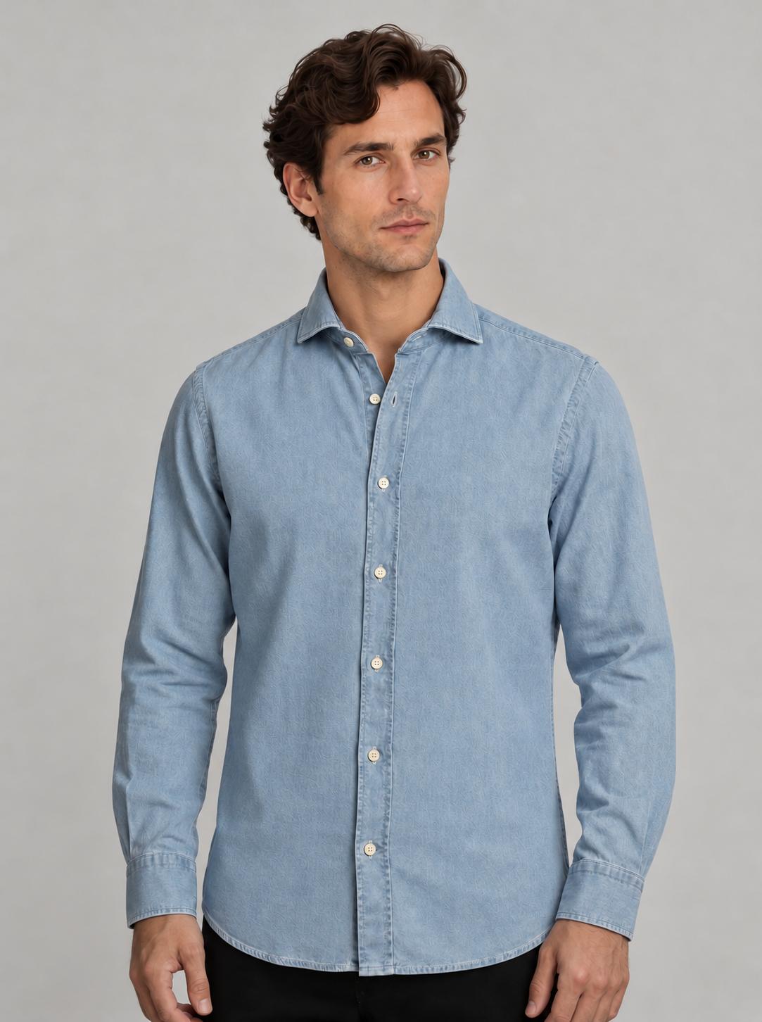 Camisa vaquera celeste Bolzonella Buell98 en modelo
