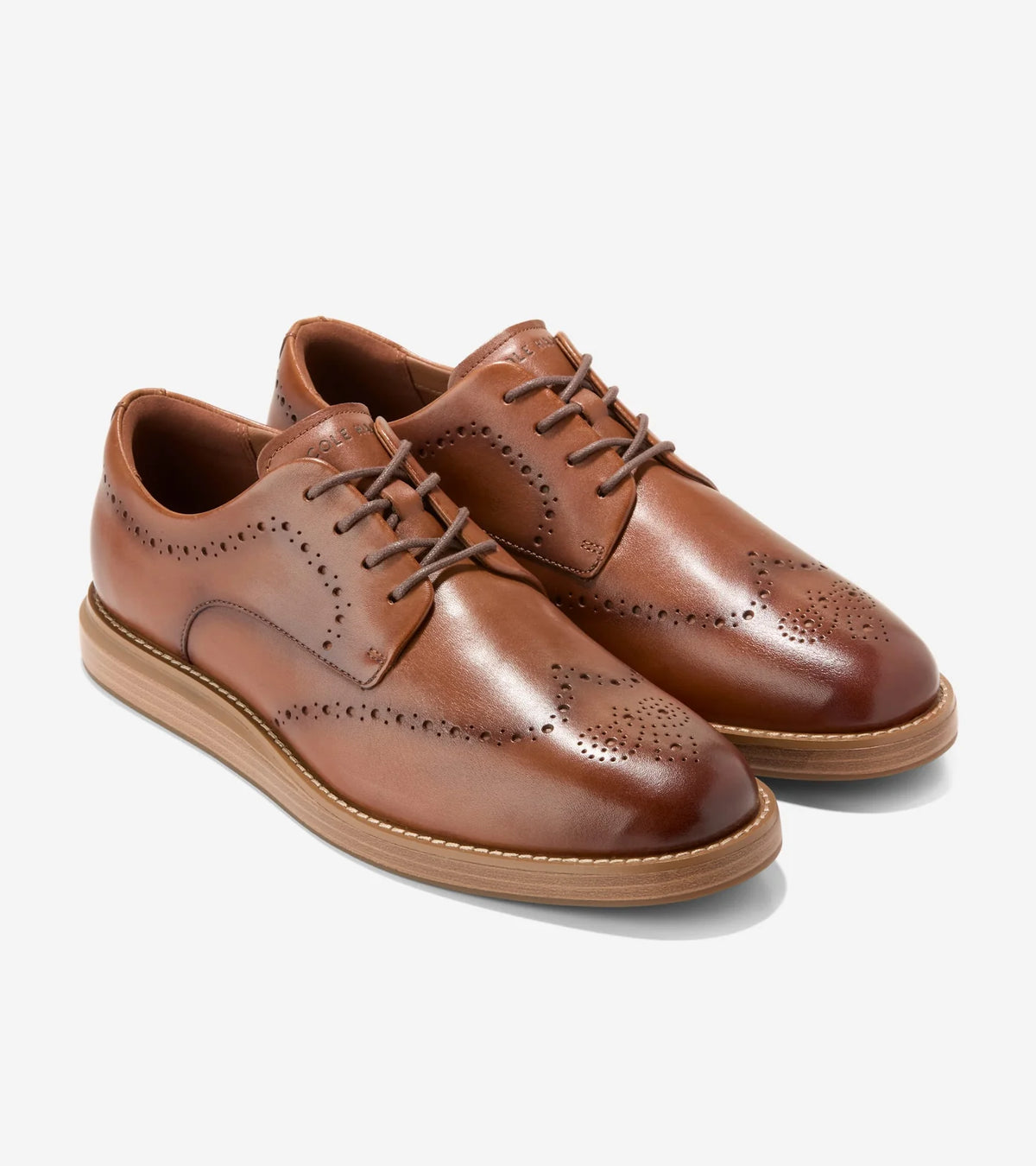 Oxford Cole Haan Grand Neoclassic FlexCraft Wingtip en piel British Tan, vista frontal