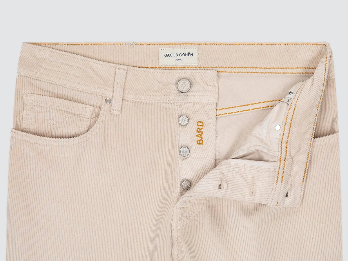 Pantalón Jacob Cohën Bard pana Almond White detalle interior