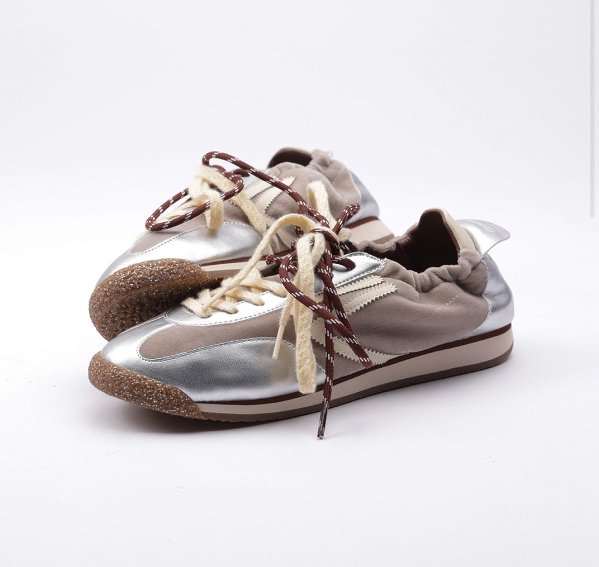 Par de zapatillas Puraai Panther Radio plata, topo y crema