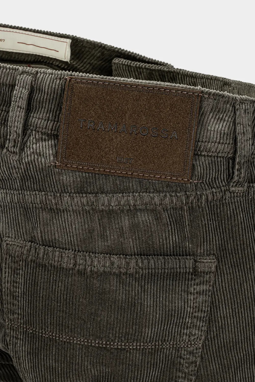 Pantalón Tramarossa Michelangelo Regular pana Kakhi detalle trasero