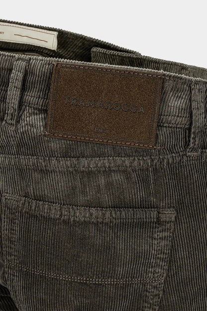 Pantalón Tramarossa Michelangelo Regular pana Kakhi detalle trasero