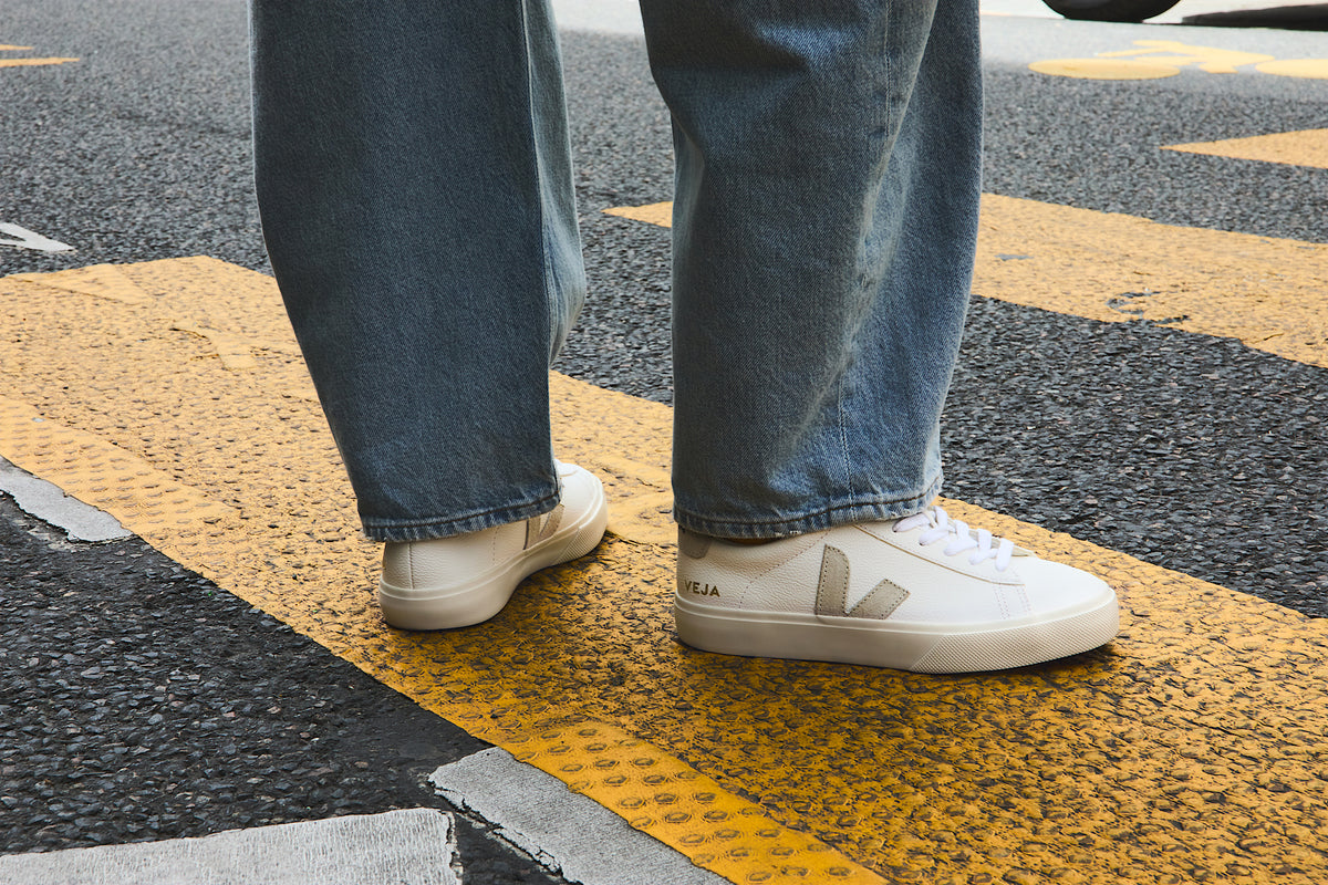 Zapatillas Veja Campo mujer en cuero blanco natural, foto 6