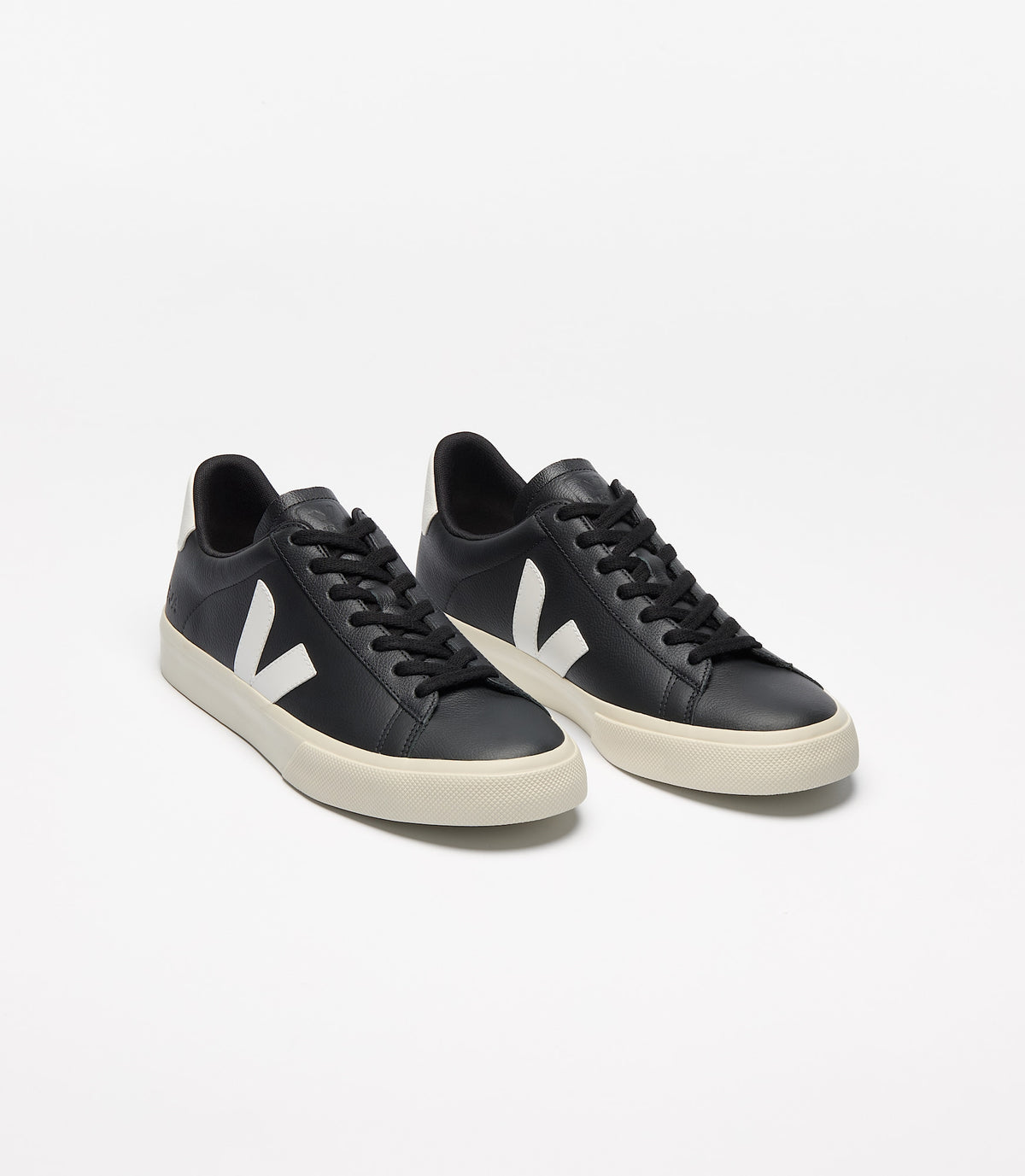 Zapatillas Veja Campo mujer en cuero negro y blanco, foto 2